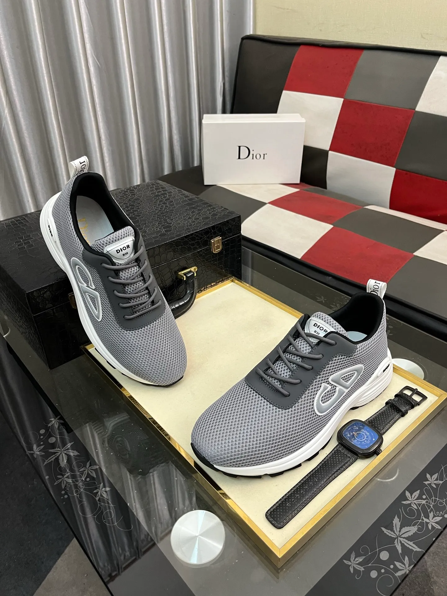 Men's Men's Shoes 💰440⌚️⌚️[Dior] Dior's new casual men's shoes are launched in Hong Kong counters. Official website 1:1 production. Original Italian materials. Designed by European and American masters. Perfect shape to create counter quality. Solid color rubber wear-resistant outsole and classic dazzling head! Super versatile and very comfortable. High-end without losing taste, fashionable and novel! ! Absolute focus! Code number: 38-444️⃣Colors available